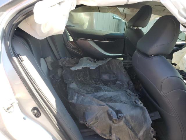 4T1F11AK3LU364810 - 2020 TOYOTA CAMRY XLE 银色 照片 10