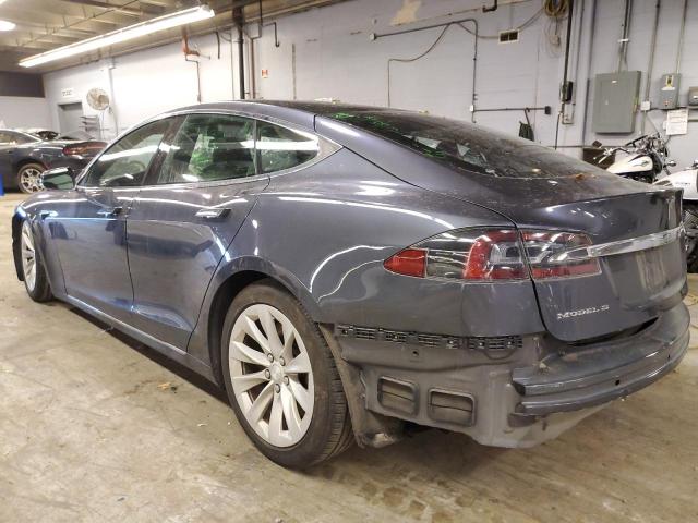 5YJSA1E26JF246270 - 2018 TESLA MODEL S Մոխրագույն լուսանկար 2