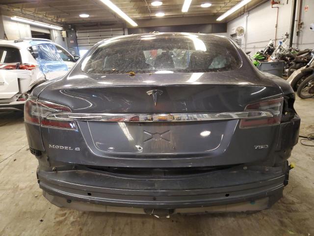 5YJSA1E26JF246270 - 2018 TESLA MODEL S Մոխրագույն լուսանկար 6
