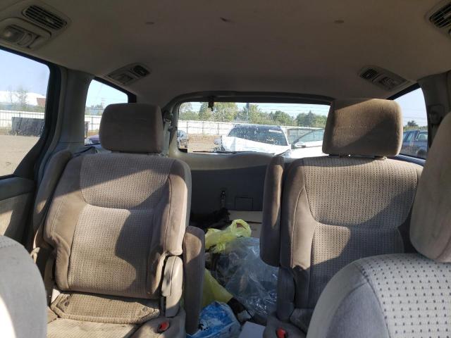 5TDBK23C18S021517 - 2008 TOYOTA SIENNA LE SILVER photo 10