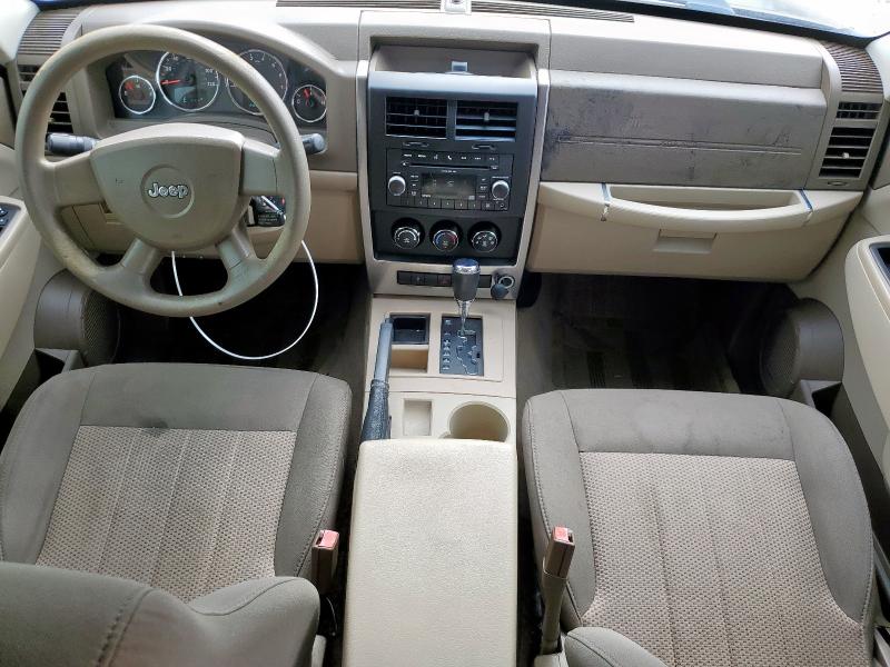 1J4PP2GK4AW181478 - 2010 JEEP LIBERTY SPORT GREEN photo 8