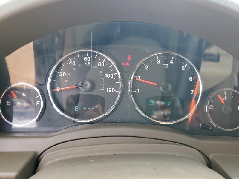 1J4PP2GK4AW181478 - 2010 JEEP LIBERTY SPORT GREEN photo 9