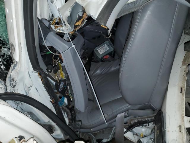 2G4WE587561286110 - 2006 BUICK LACROSSE CXS WHITE photo 7