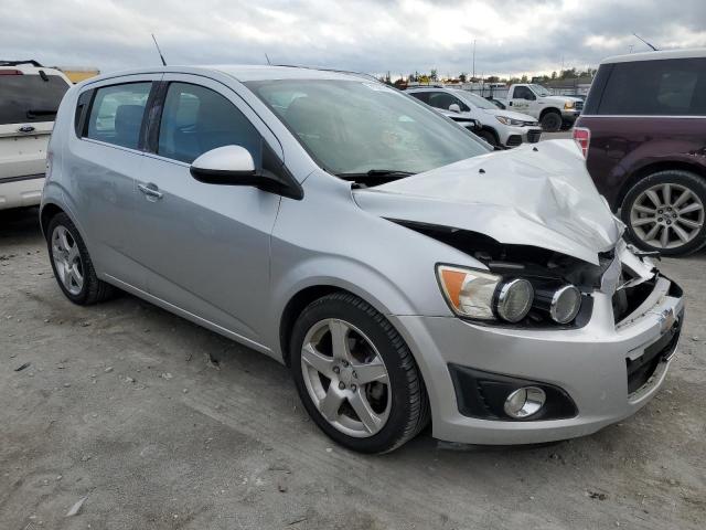 1G1JE6SB2E4220515 - 2014 CHEVROLET SONIC LTZ SILVER photo 4