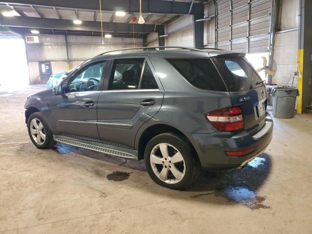 4JGBB8GB3BA710186 - 2011 MERCEDES-BENZ ML 350 4MATIC GRAY photo 2