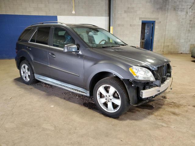 4JGBB8GB3BA710186 - 2011 MERCEDES-BENZ ML 350 4MATIC GRAY photo 4
