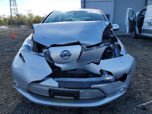 1N4AZ0CP0DC419608 - 2013 NISSAN LEAF S SILVER photo 5