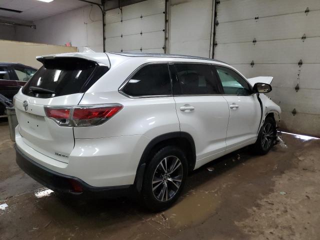 5TDJKRFH3GS300185 - 2016 TOYOTA HIGHLANDER XLE WHITE photo 3