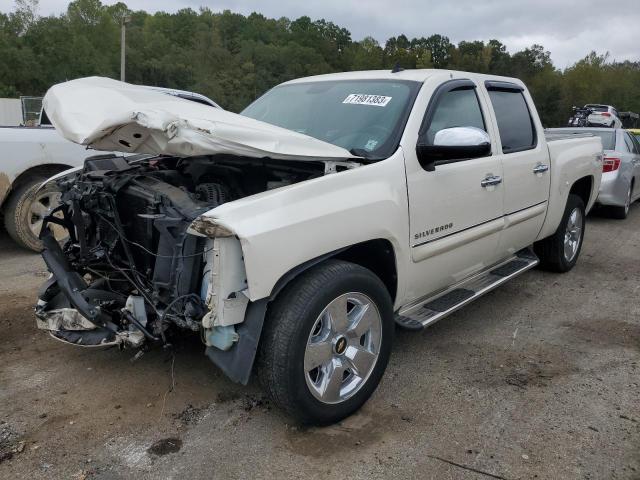 3GCPKTE38BG174734 - 2011 CHEVROLET SILVERADO K1500 LTZ WHITE photo 1