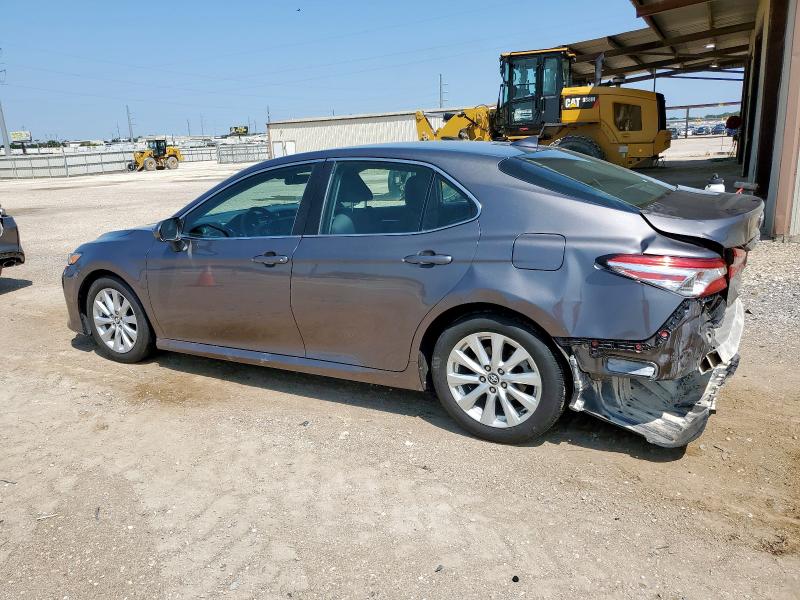 4T1C11AK7LU918840 - 2020 TOYOTA CAMRY LE Մոխրագույն լուսանկար 2