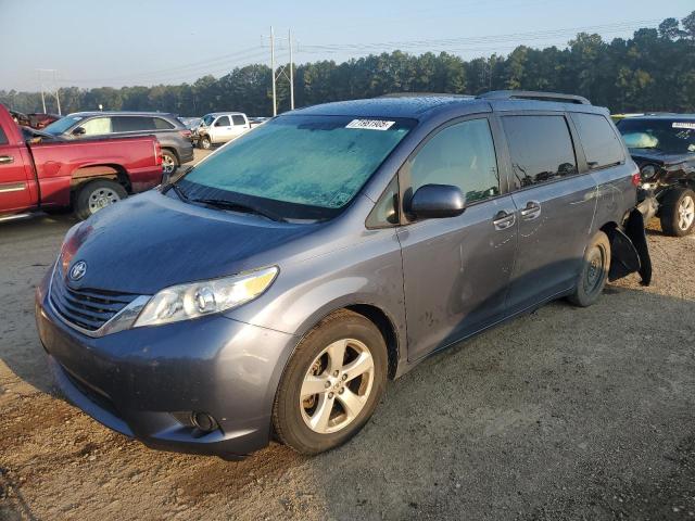 2015 TOYOTA SIENNA LE, 