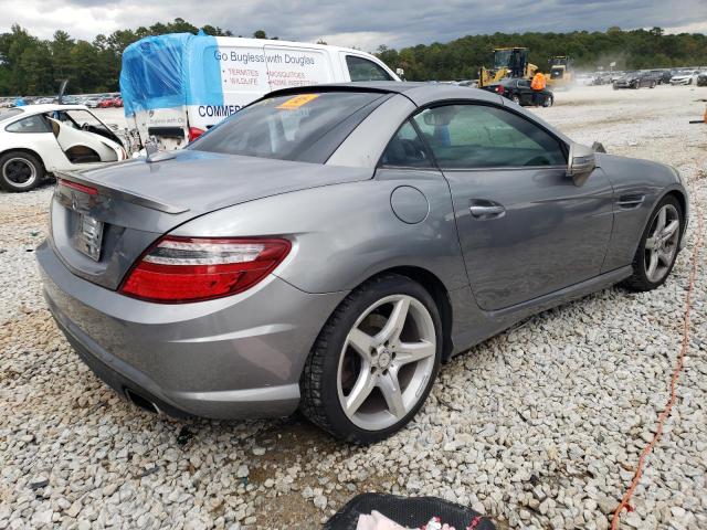 WDDPK4HA2CF034736 - 2012 MERCEDES-BENZ SLK 250 GRAY photo 3