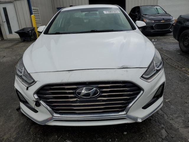 5NPE24AF1KH764553 - 2019 HYUNDAI SONATA SE WHITE photo 5