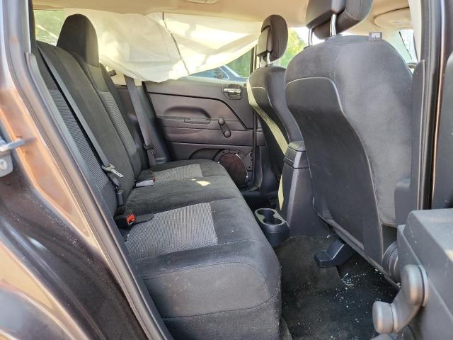 1C4NJPBA8GD546873 - 2016 JEEP PATRIOT SPORT GRAY photo 11