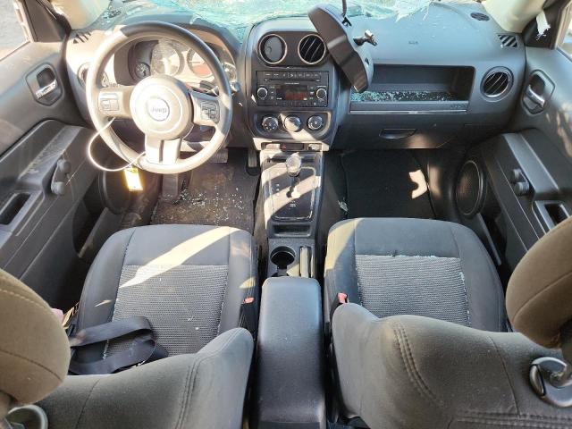 1C4NJPBA8GD546873 - 2016 JEEP PATRIOT SPORT GRAY photo 8