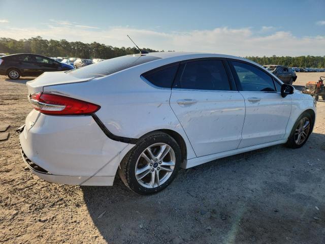 3FA6P0HD9JR186223 - 2018 FORD FUSION SE 白色 照片 3