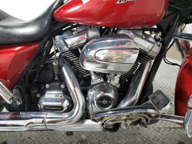 1HD1KBC16JB658165 - 2018 HARLEY-DAVIDSON FLHX STREET GLIDE RED photo 5