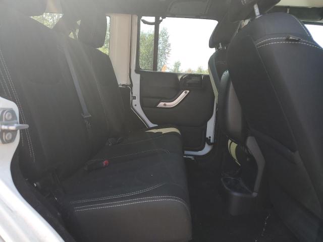 1C4HJWEG5JL894201 - 2018 JEEP WRANGLER U SAHARA WHITE photo 11