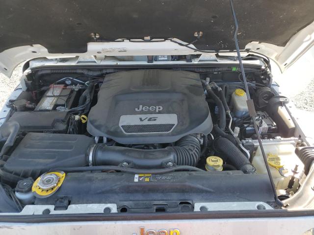 1C4HJWEG5JL894201 - 2018 JEEP WRANGLER U SAHARA WHITE photo 12