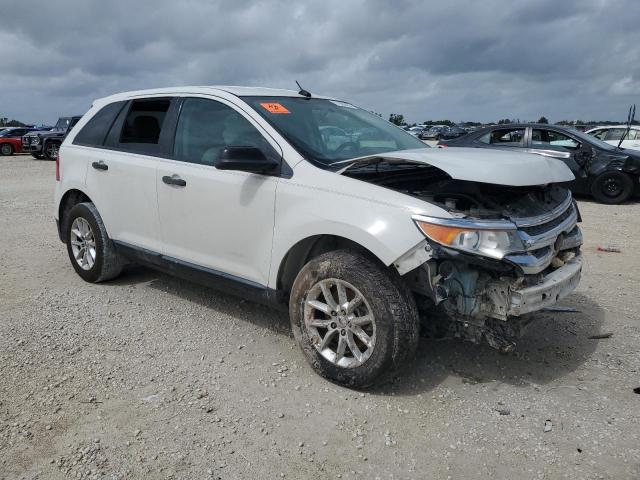 2FMDK3GC3DBE31056 - 2013 FORD EDGE SE WHITE photo 4