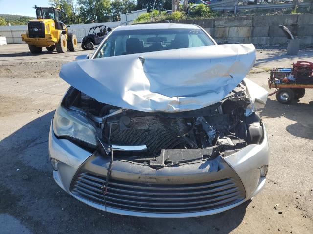 4T4BF1FK0FR466536 - 2015 TOYOTA CAMRY LE SILVER photo 5