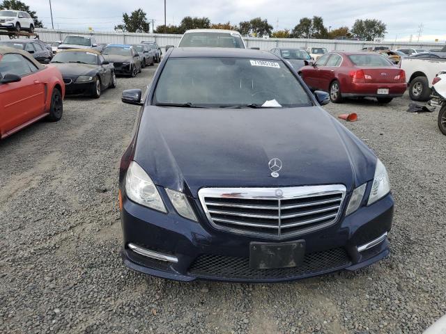 WDDHF9BB9DA672133 - 2013 MERCEDES-BENZ E 550 4MATIC BLUE photo 5