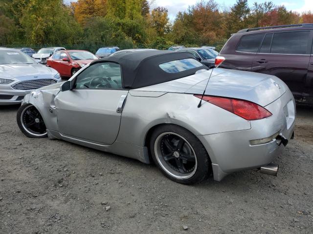 JN1AZ36A34T000643 - 2004 NISSAN 350Z ROADSTER SILVER photo 2