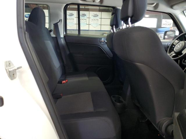 1C4NJRBB1CD621119 - 2012 JEEP PATRIOT SPORT 白色 照片 11