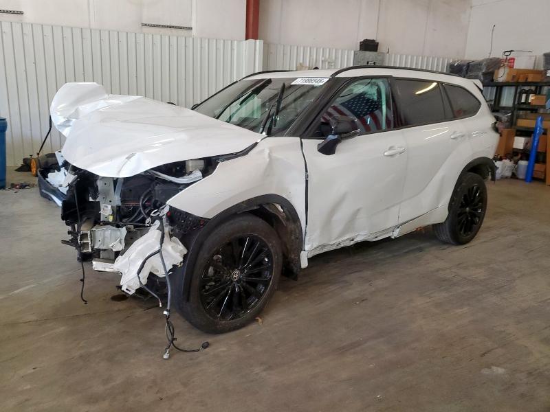 2024 TOYOTA HIGHLANDER LE, 