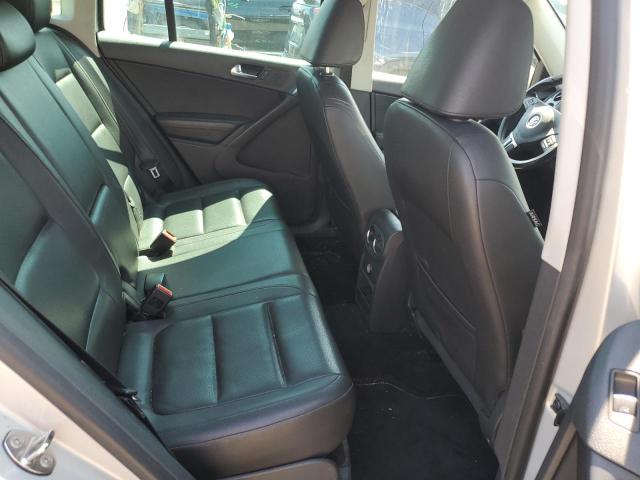 WVGAV7AX0DW512172 - 2013 VOLKSWAGEN TIGUAN S Күміс фото 11