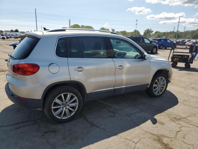 WVGAV7AX0DW512172 - 2013 VOLKSWAGEN TIGUAN S Күміс фото 3