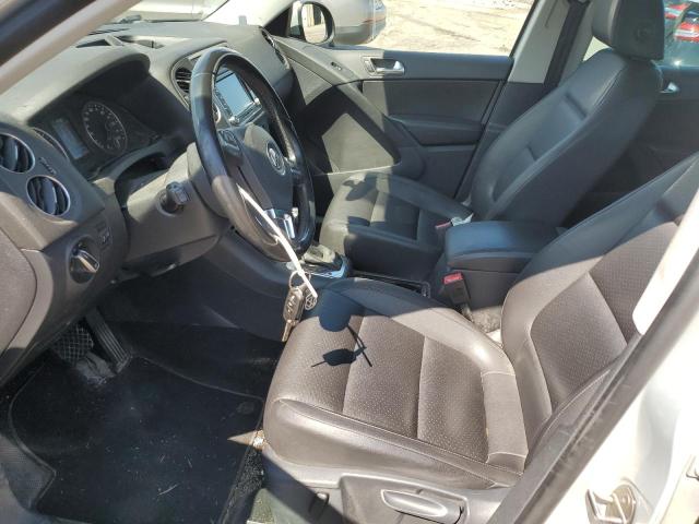 WVGAV7AX0DW512172 - 2013 VOLKSWAGEN TIGUAN S Күміс фото 7