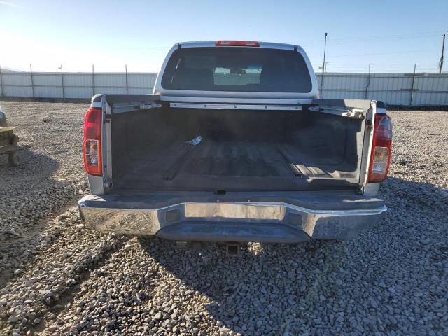 1N6AD07W75C425513 - 2005 NISSAN FRONTIER CREW CAB LE SILVER photo 6