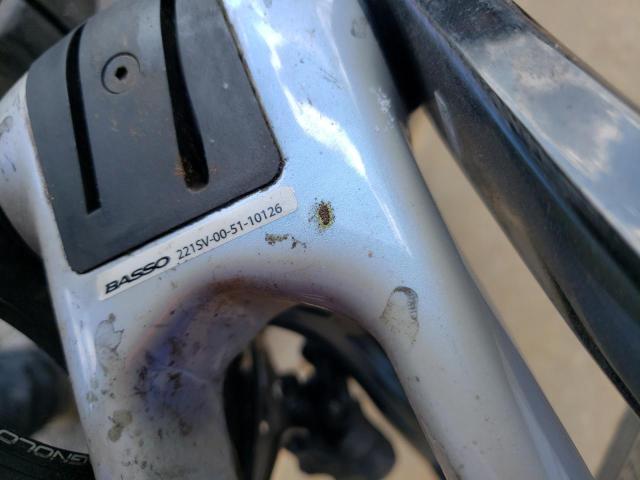 221SV005110126 - 2000 MISC BICYCLE SILVER photo 10