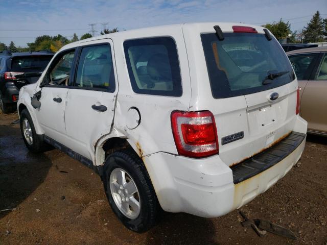 1FMCU9C74BKA87810 - 2011 FORD ESCAPE XLS WHITE photo 2