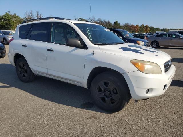 JTMZD33V165021407 - 2006 TOYOTA RAV4 WHITE photo 4
