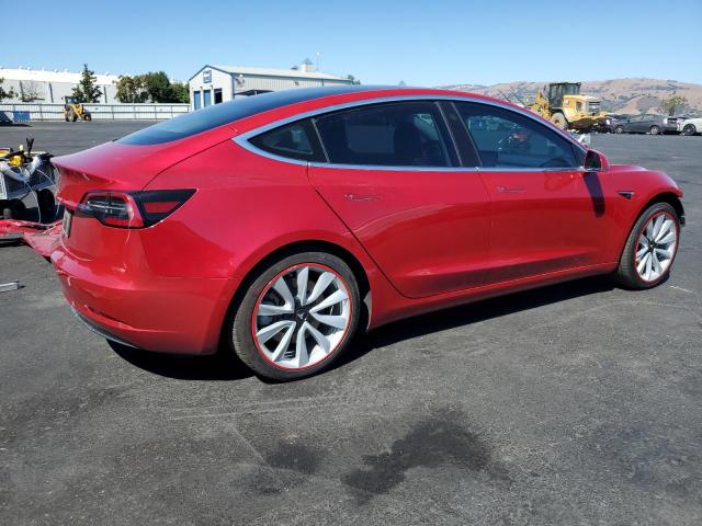 5YJ3E1EAXJF050963 - 2018 TESLA MODEL 3 RED photo 3
