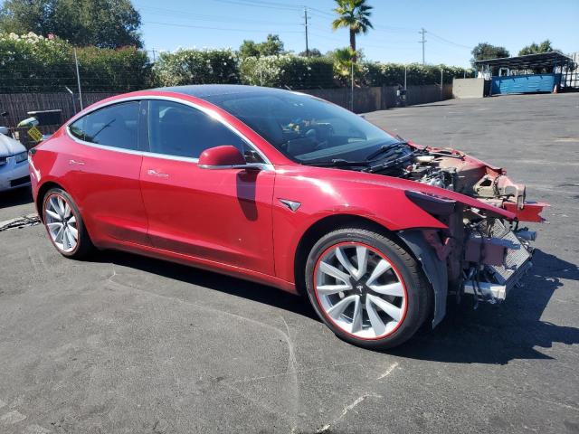 5YJ3E1EAXJF050963 - 2018 TESLA MODEL 3 RED photo 4
