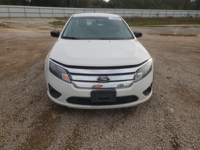 3FAHP0GA1CR350728 - 2012 FORD FUSION S WHITE photo 5