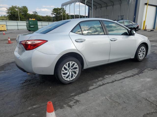 2T1BURHE3JC053350 - 2018 TOYOTA COROLLA L SILVER photo 3