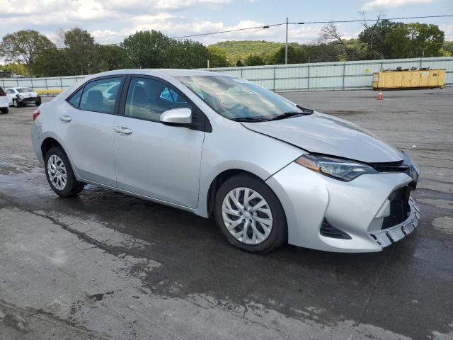 2T1BURHE3JC053350 - 2018 TOYOTA COROLLA L SILVER photo 4