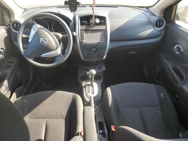 3N1CN7AP6JL886674 - 2018 NISSAN VERSA S GRAY photo 8