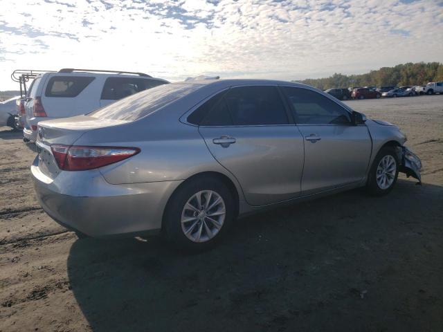 4T1BF1FK8GU133738 - 2016 TOYOTA CAMRY LE SILVER photo 3
