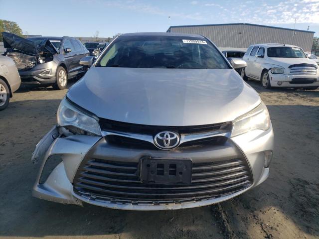 4T1BF1FK8GU133738 - 2016 TOYOTA CAMRY LE SILVER photo 5