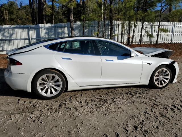 5YJSA1E27GF167425 - 2016 TESLA MODEL S Սպիտակ լուսանկար 3