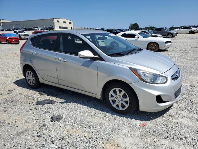 KMHCU5AE2DU104458 - 2013 HYUNDAI ACCENT GLS SILVER photo 4