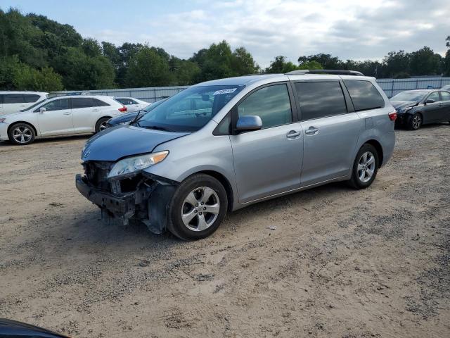 2015 TOYOTA SIENNA LE, 