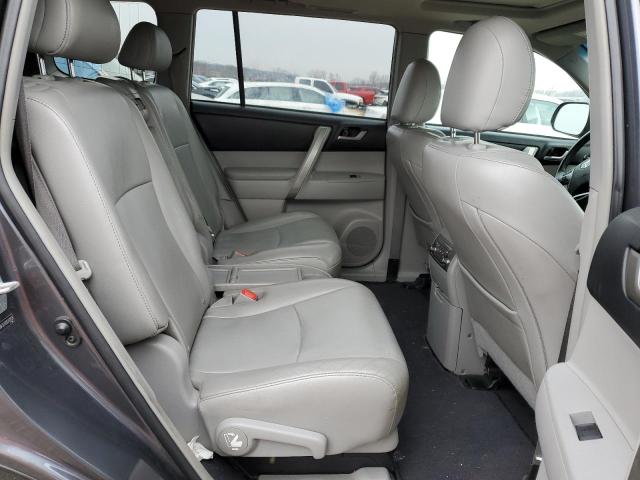 5TDBK3EH3DS242058 - 2013 TOYOTA HIGHLANDER BASE Сұр фото 11