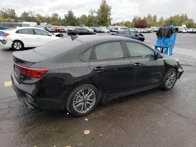 3KPF54AD1PE547946 - 2023 KIA FORTE GT LINE BLACK photo 3