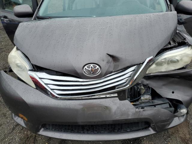 5TDYK3DC4CS261166 - 2012 TOYOTA SIENNA XLE GRAY photo 12